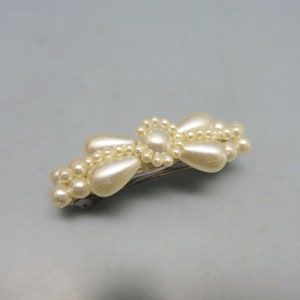 Creamy Plastic Pearl Vintage Hair Barrette
