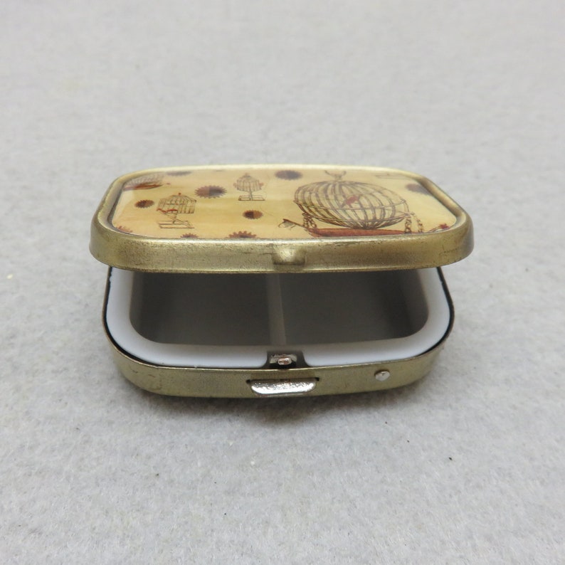1980/'s Inside Divider Tiny Brass Pillbox or Trinket Box Bird Cage Design