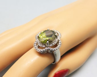 Vintage Yellow Green Tourmaline Ring, Rhodium Plated Metal, Size 8 1/4