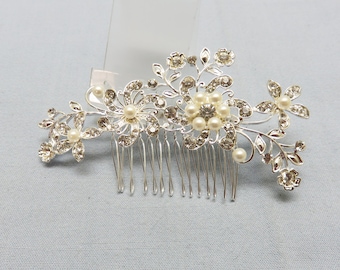 Vintage Euro Disney Floral Hair Comb, Feminine Floral Hair  display picture 1