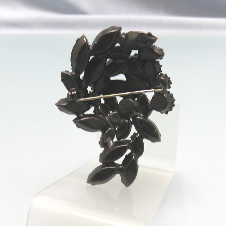 Black Japanned Metal 1960/'s Black Rhinestone Brooch