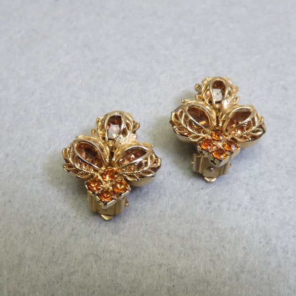 Golden Filigree Rhinestone Clip On Earrings, Vintage, 1960s, Whiskey Colored Stones