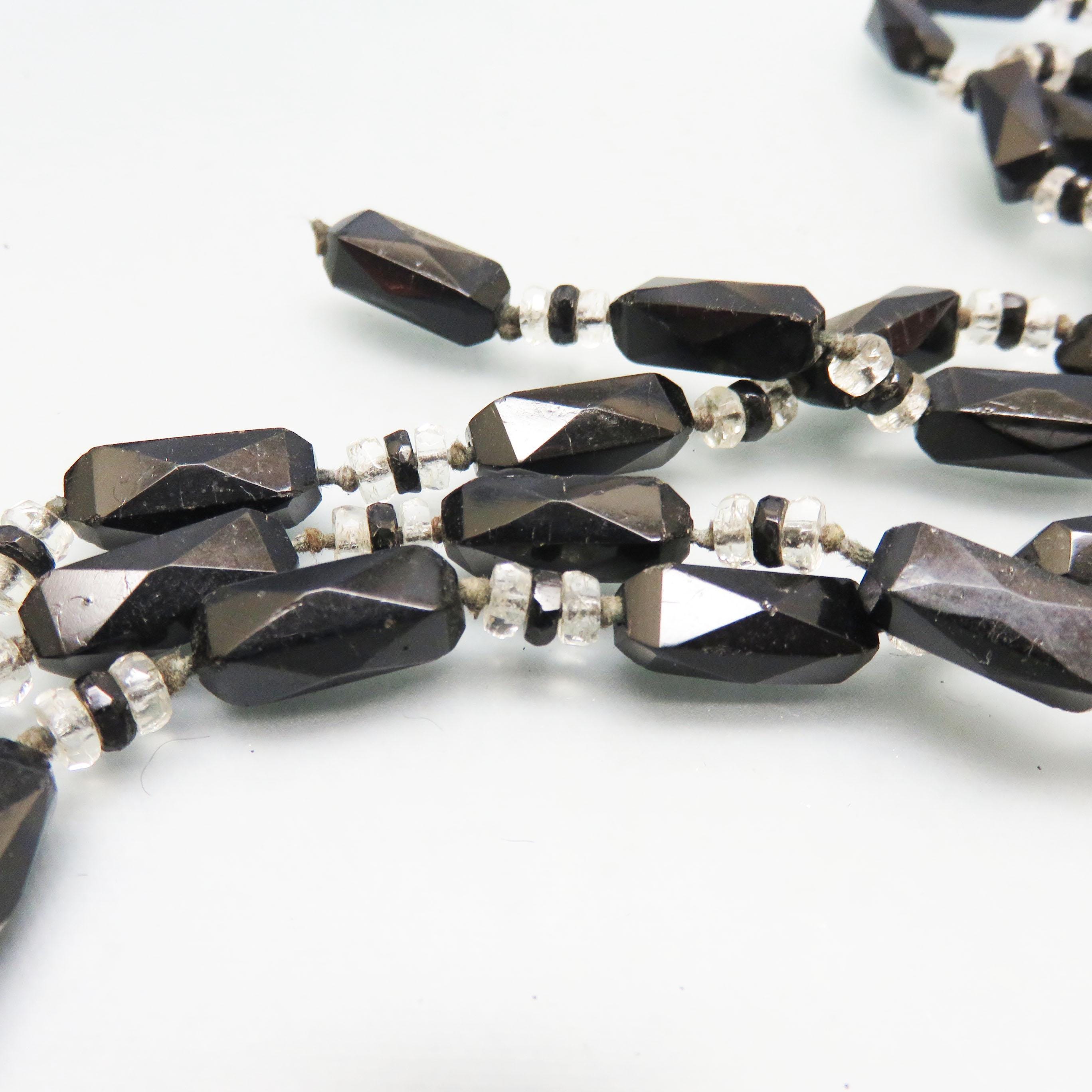 Art Deco Black Glass Bead Necklace: 57 display picture 3