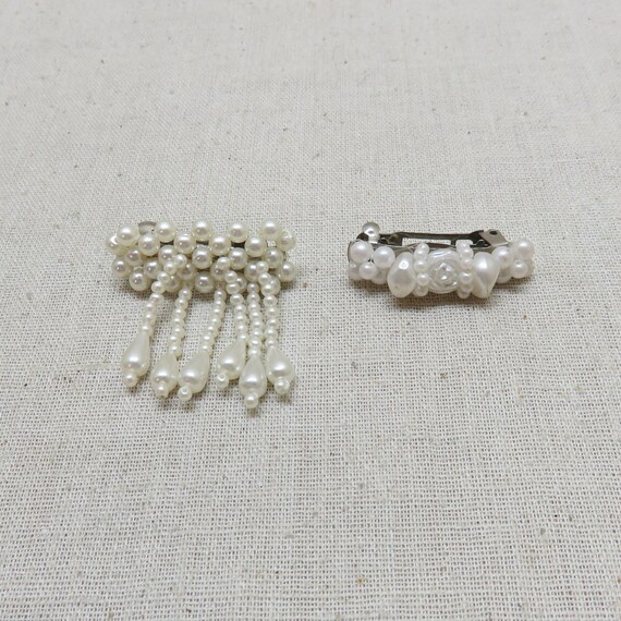 Oodles of White Pearls Vintage Hair Barrettes, Child Size - Etsy display picture 1