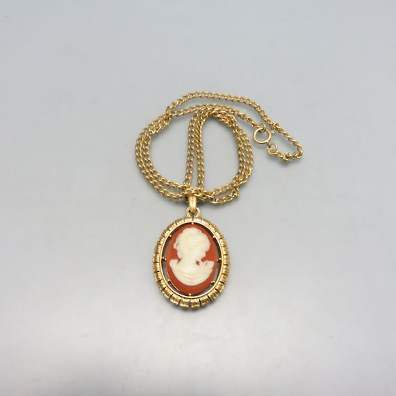 1960's Victorian Revival Reversible Cameo Pendant… - image 1