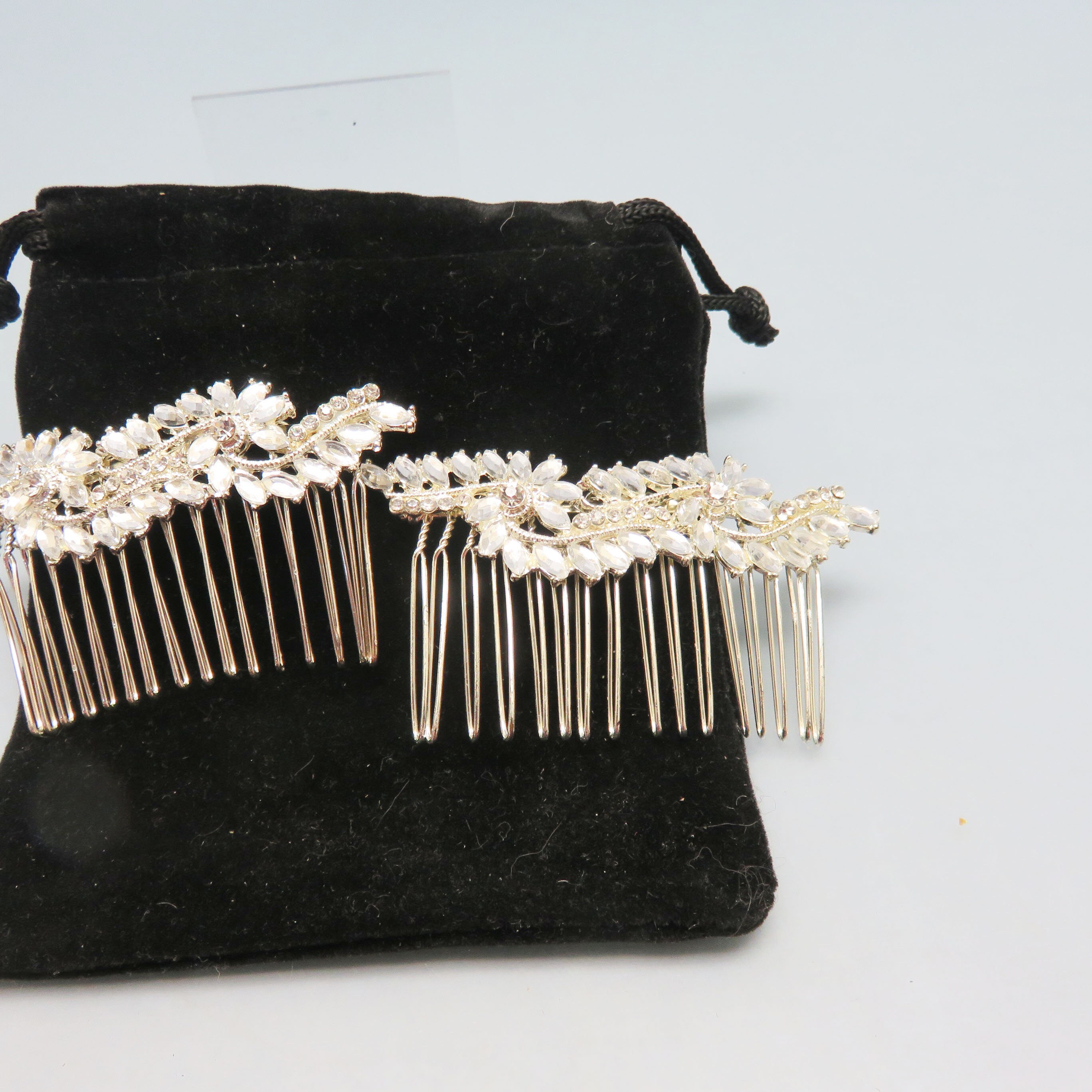 Vintage Wedding Style Clear Rhinestone Hair Comb Pair  display picture 1