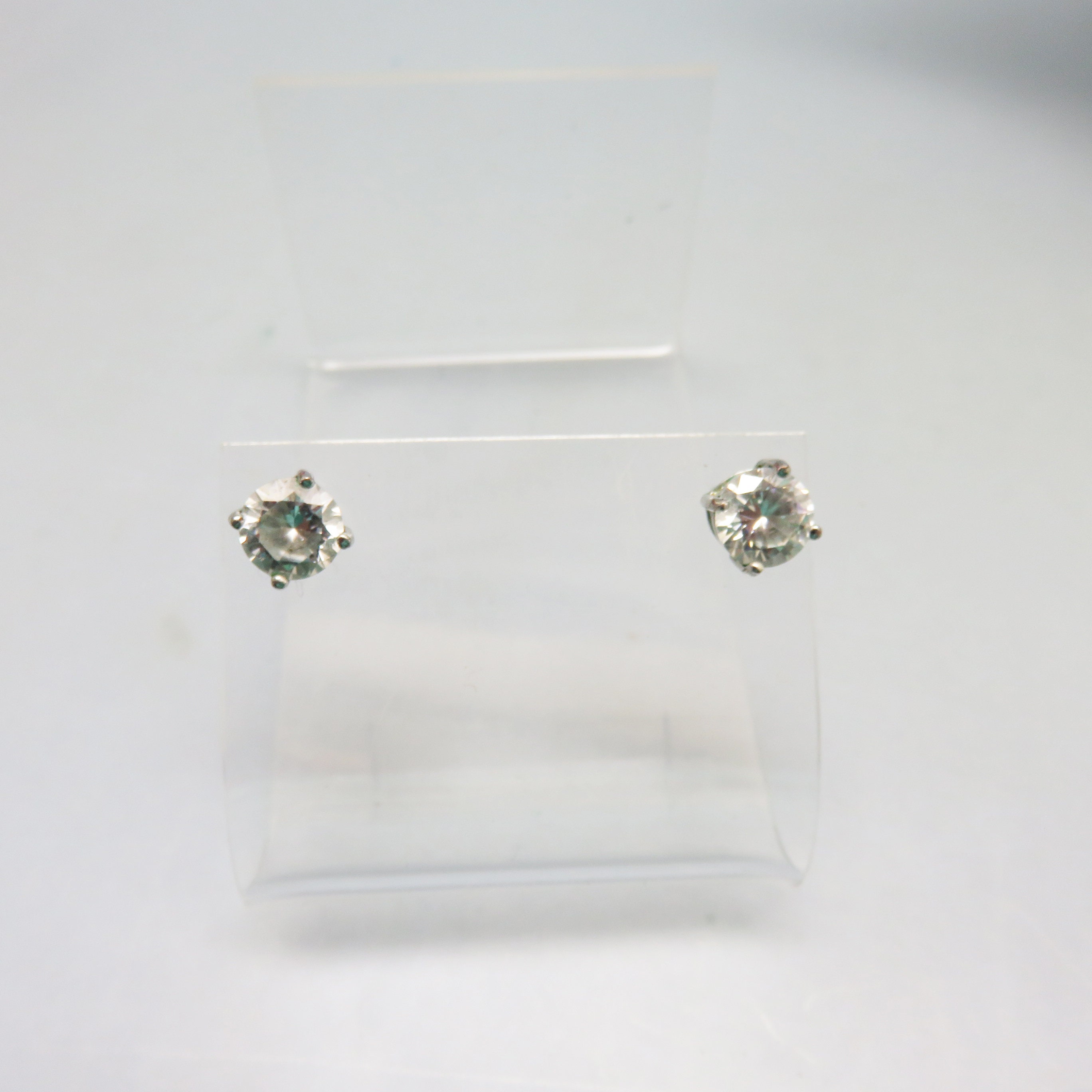 『JD PIERCE 両耳 黒銀』 5eba40b3ea10229eea0a3c85b3ea82