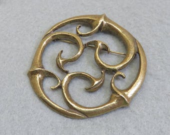 Alma Museum Reproduction Brooch: Antique Brass Kilt Pin