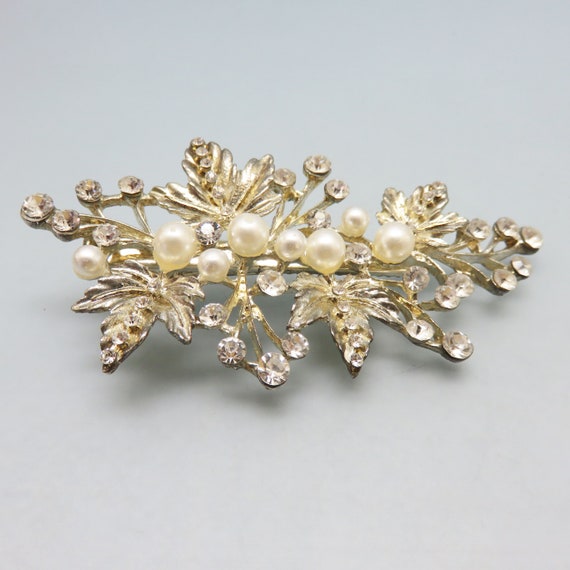 Vintage Rhinestone and White Faux Pearl Hair Barrette Clip  display picture 1