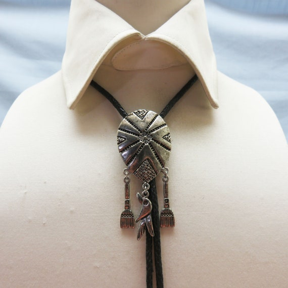 1980s Fancy Western Shield Bolo Tie, Dangling Cha… - image 3