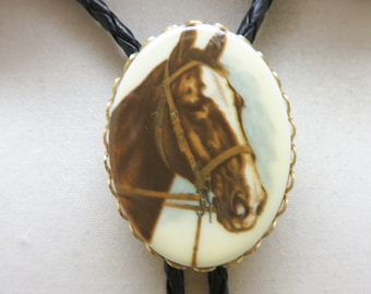 Vintage Bay Horse Portrait Bolo Tie, Horse Head Cabochon Bolo Tie