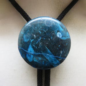 Interesting Vintage Textured Blue Stone on Metal Bolo Tie