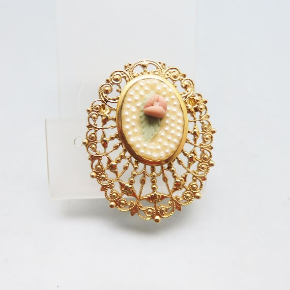 1928 Jewelry Company Porcelain Rose Oval Brooch, … - image 1