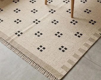 Beige Wool Flatweave Rug – Minimalist Scandinavian Area Rug