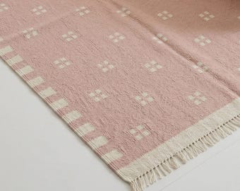 Pink Woolen Living Room Dhurrie Rug – Scandinavian Flatweave Home Decor