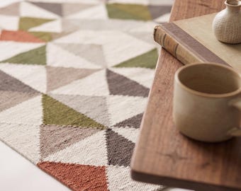 Handwoven Wool Cotton Dhurrie Rug: Geometric Modern Indian Carpet (6x8 Feet)