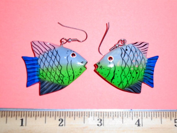 Boucle D'oreille Ancienne - Modèle Poisson En Bois Peint N326 - Occasion