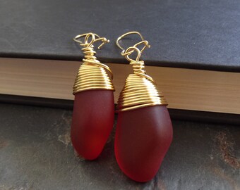 Red Sea Glass Earrings: Chunky Gold Earrings, Cherry Red Beach Glass Pebble Earrings, Modern Christmas Jewelry, Holiday Accessory