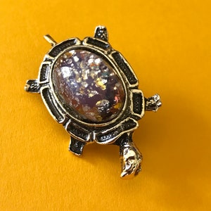 Sweet Small Gold Tone Turtle With Glitter Jelly Belly Back