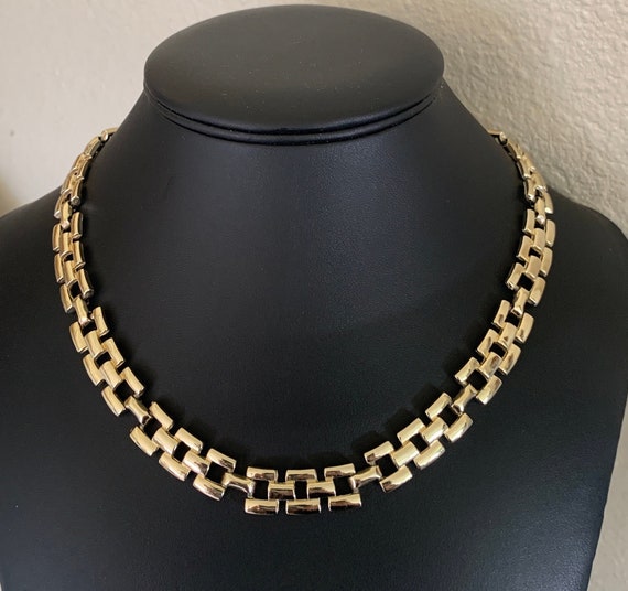 Light Gold Tone Choker with Brick Look Links View 6