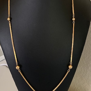 1970&#39;s Vintage Avon Shiny Gold Decorative Chain and Graduated Gold Bead Necklace