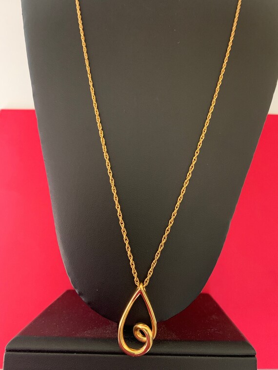 Elegant T Signed Trifari Shiny Gold Pendant Neckl… - image 2
