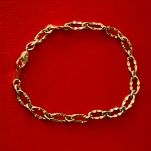 Decorative Gold Tone Chain Link Bracelet