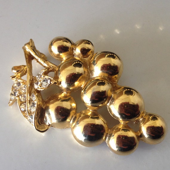 Luscious Warm Shiny Gold Rhinestone Grape Cluster… - image 3