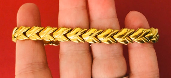 Lovely Flat Decorative Shiny Gold Link Bracelet W… - image 1