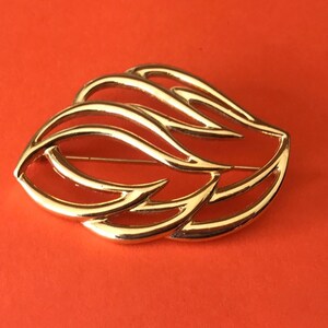 Monet Gold Tone Leaf Brooch