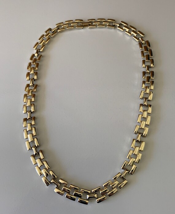 Light Gold Tone Choker with Brick Look Links View 5