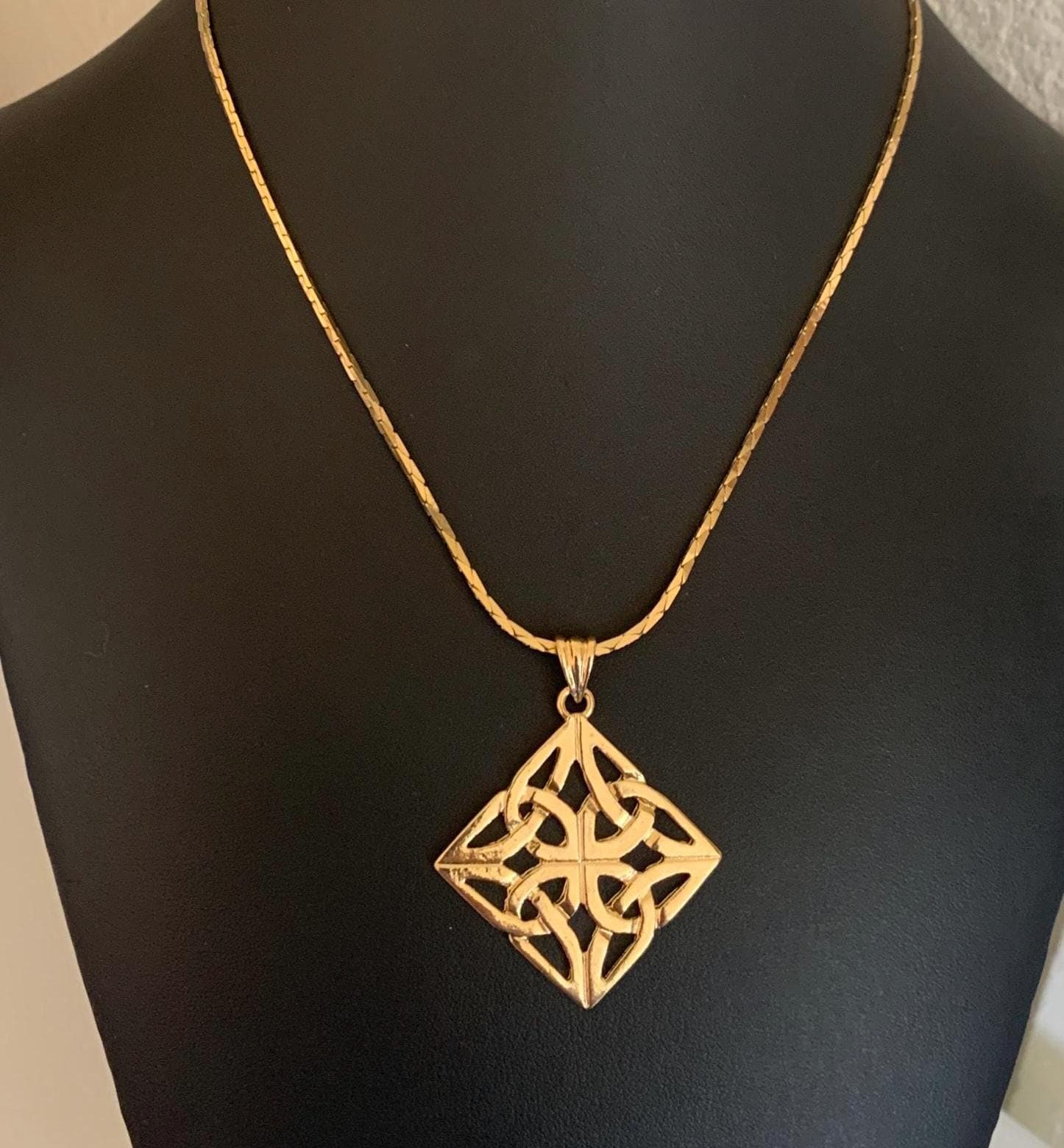 Triangle Link Chain - Etsy