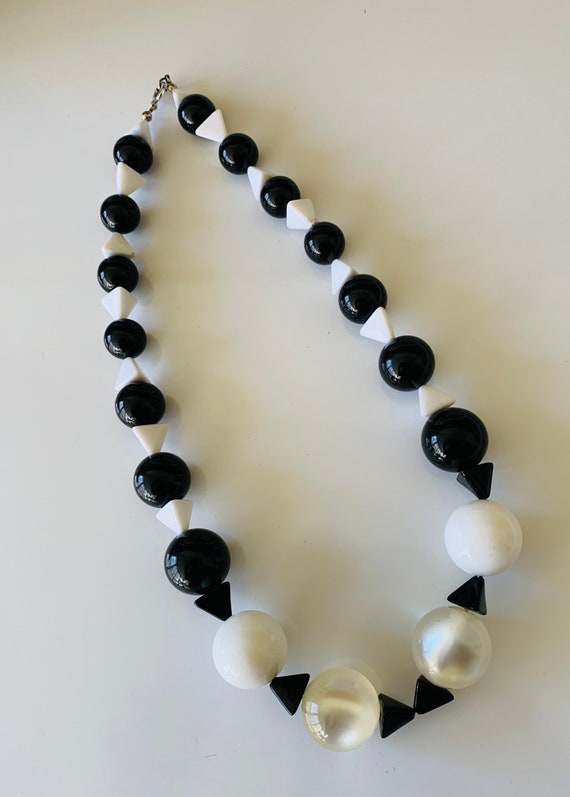 Fabulous Large Lucite Moonglow and Black and Whit… - image 7