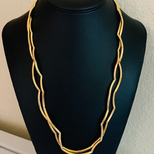 Two Layer Shiny Gold Curved Bar Link And Glitter Necklace