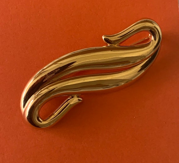 Monet Classic Gold Tone Brooch Bar Pin - image 8