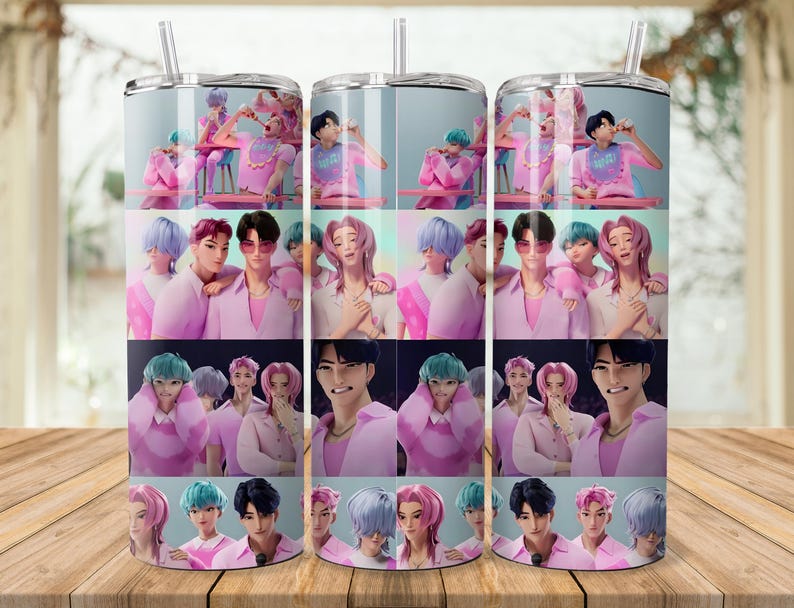 Puede incluir: Un vaso de acero inoxidable con pajita, con un patr&oacute;n repetido de personajes animados en tonos rosa y azul. El dise&ntilde;o presenta diversas poses y expresiones de los personajes, creando un efecto visual din&aacute;mico y atractivo.