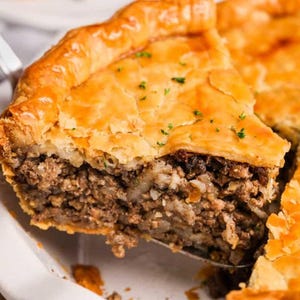 Meat Pie, Shepard Pie,  choose your inside, true meat pie, curry coconut chicken, curry coconut  lamb, beef, curry beef