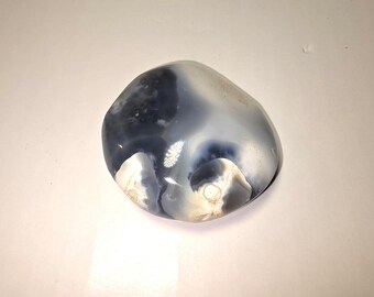 Piedra de palma de ágata orca en blanco y negro / Patrón natural de yin yang / Piedra de bolsillo pulida