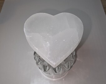 Corazón de selenita / Corazón de cristal blanco pulido / Piedra purificadora del amor