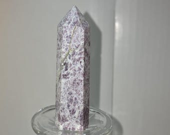 Torre de lepidolita con turmalina verde y rubelita rosa / Base natural en bruto / Cristal de mica púrpura