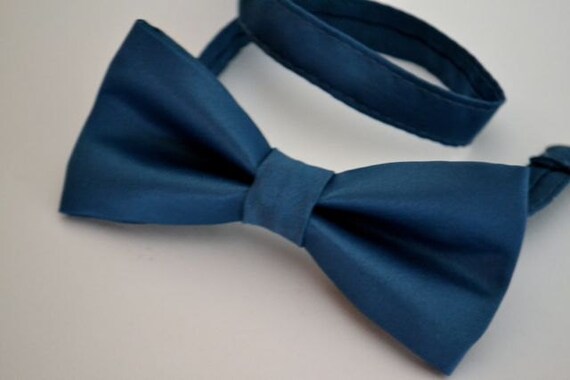 Mens Bow Tie in Blueberry Satin - Etsy