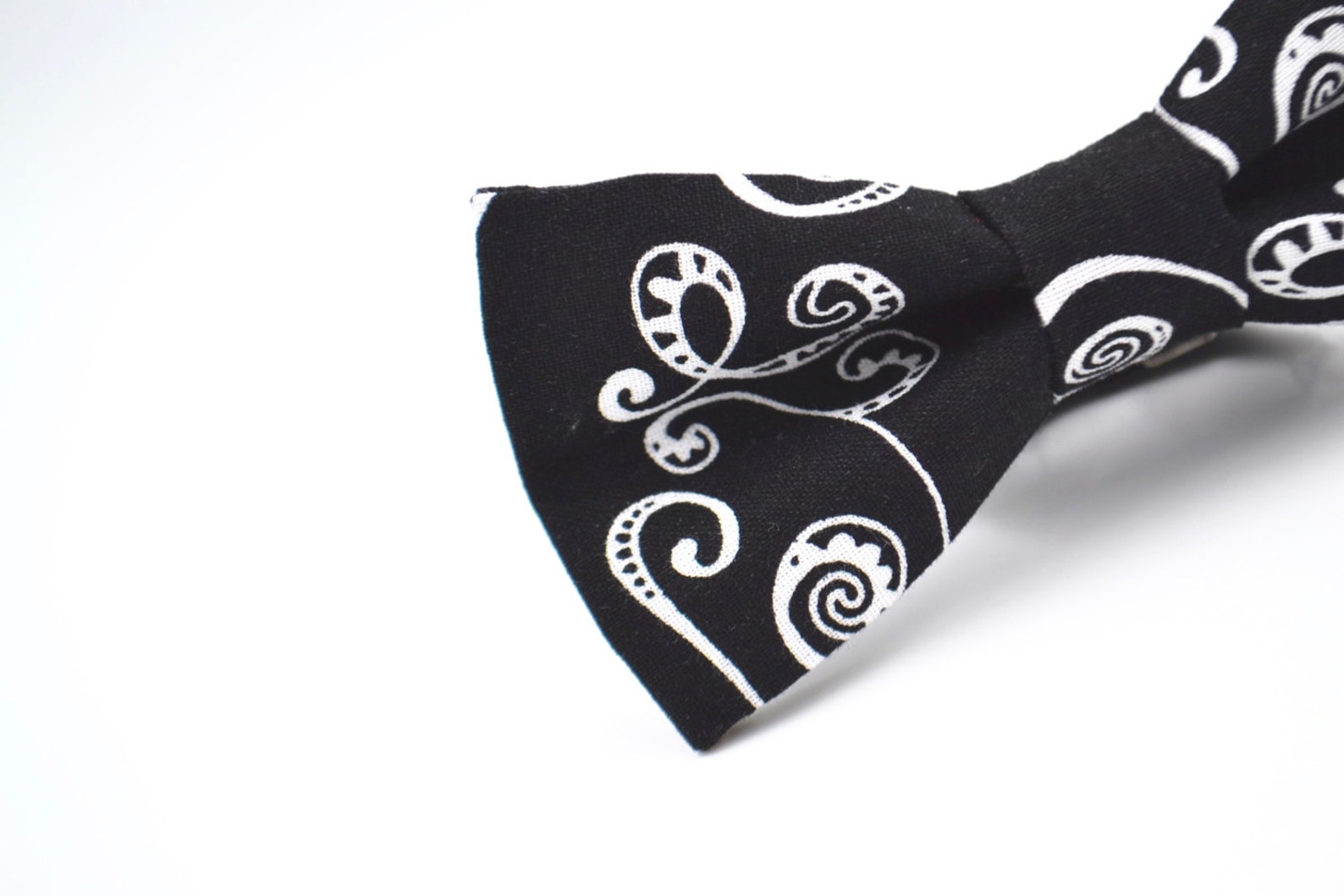 Bowtie Black and White Scroll Pattern Mens Black Bow Tie Etsy