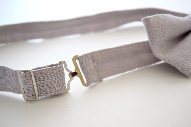 Light Gray Bow Tie Mens Bow Tie in Silver Linen