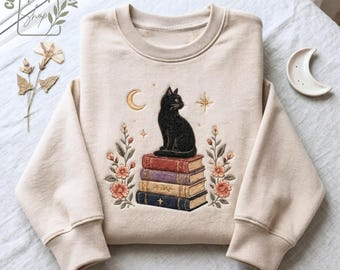 Bluza z haftowanym mistycznym kotem, okrągły dekolt z czarowniczymi gwiazdami księżyca, sweter z czarnym kotem w stylu Dark Academia, prezent dla miłośnika kotów w stylu gotyckim