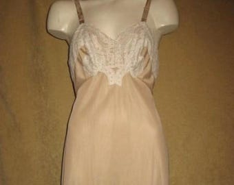 Vintage 50s Pinehurst Lingerie Full Slip Nude 34