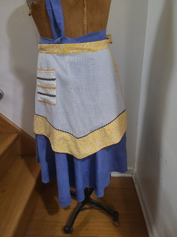 Vintage Apron - Yellow and White