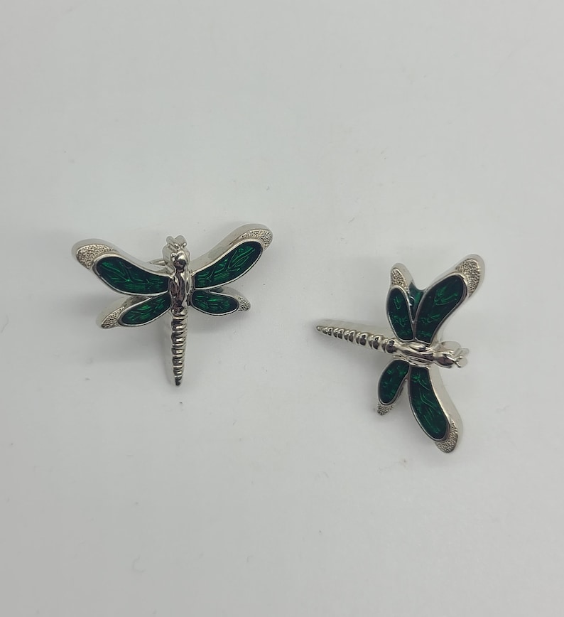 2 Dragonfly Buttons image 1