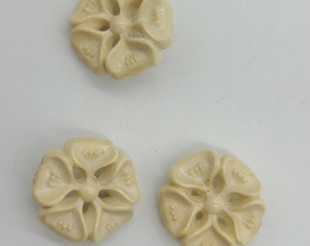 3 Cream Flower Vintage Buttons