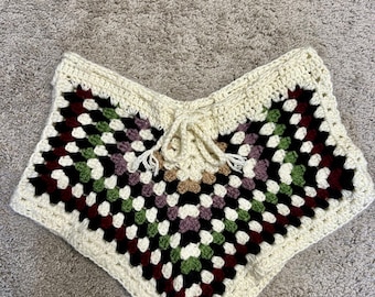 Pentagon Granny Square Shorts
