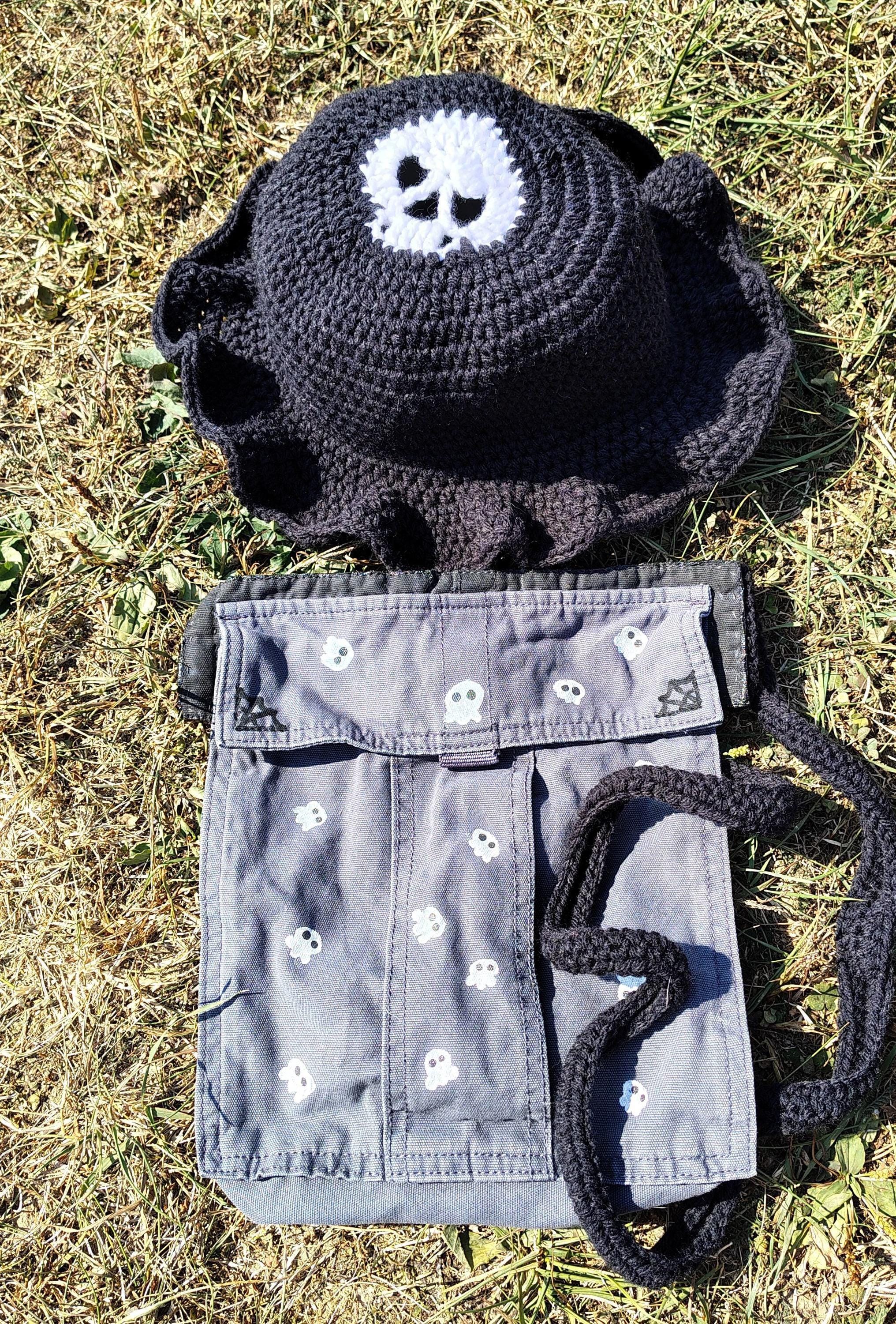 Skull Crossbody Bag with Matching Hat - Thumbnail 2